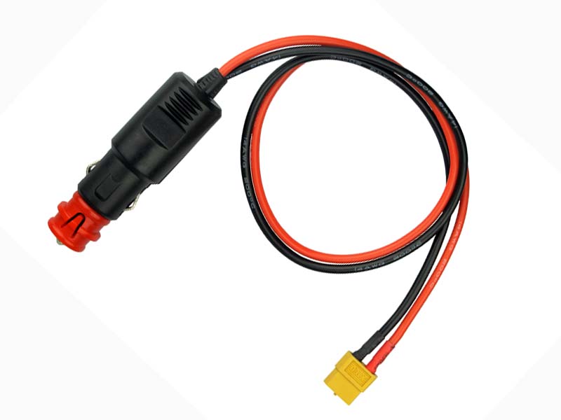 Kabeladapter USB-A-Stecker auf 12-V-Zigarettenanzünder-Buchse
